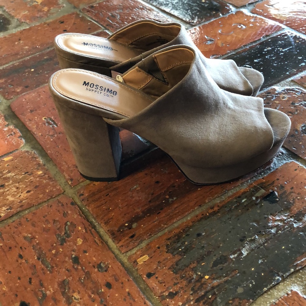 Mossimo Supply Co. Tan Mules - Picture 8 of 8